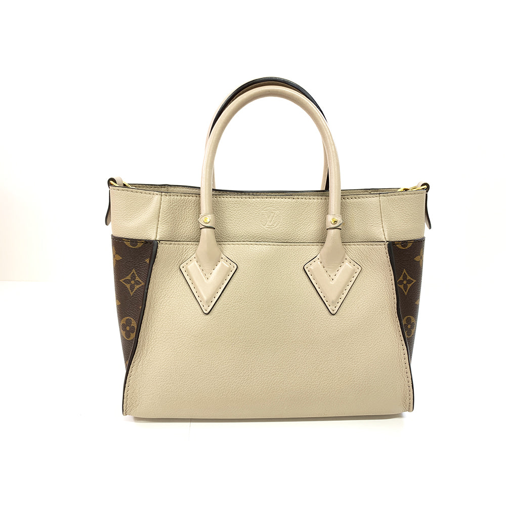 Louis Vuitton LOUIS VUITTON On My Side PM Tote Bag, Greige,  Calf Leather, Gold Hardware - view 3