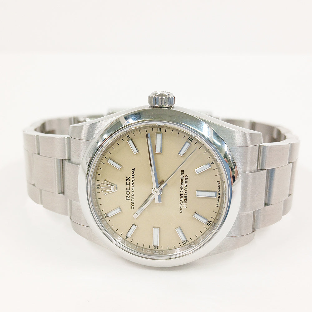 Rolex 124200 - view 4