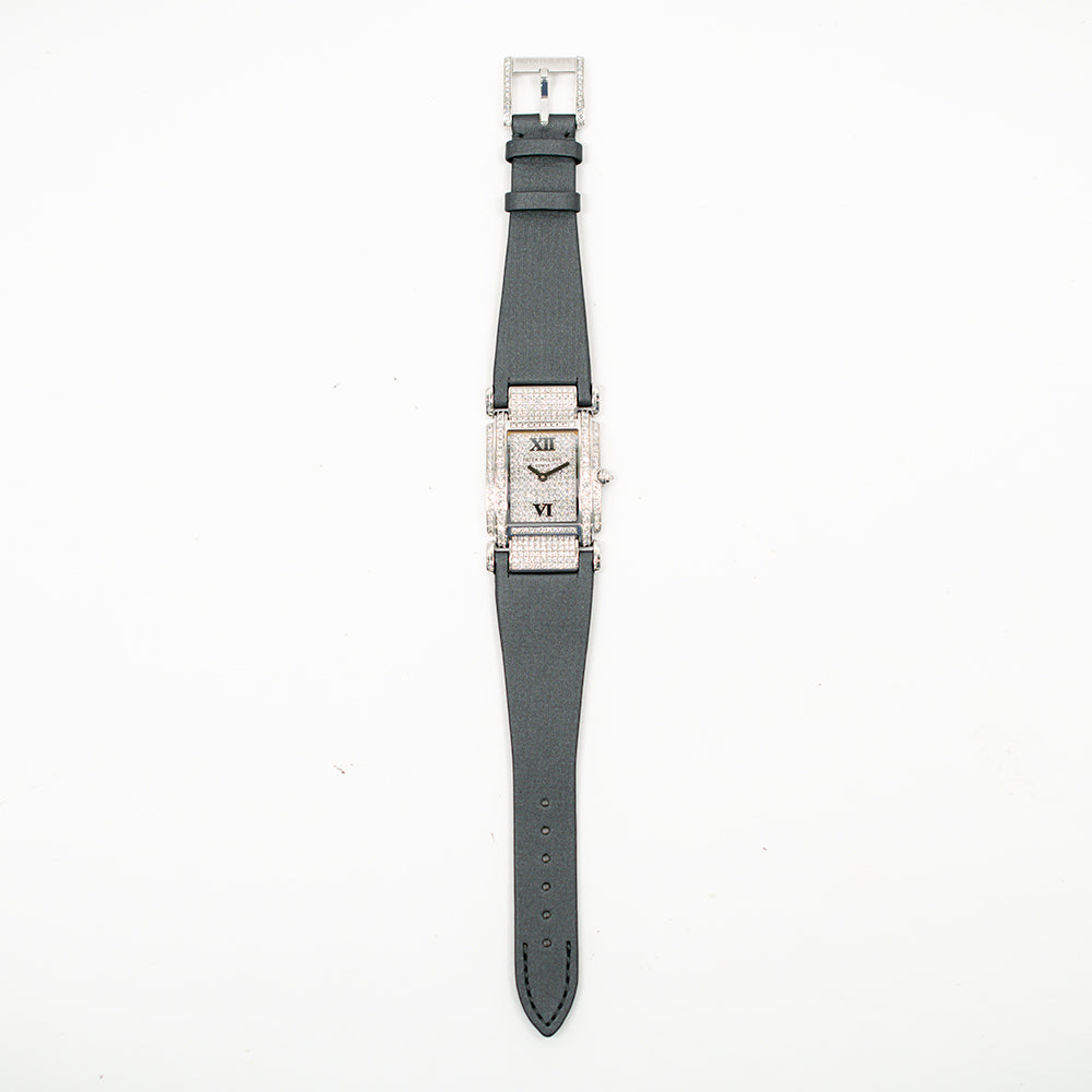 Patek Philippe 4910G-001 - view 3