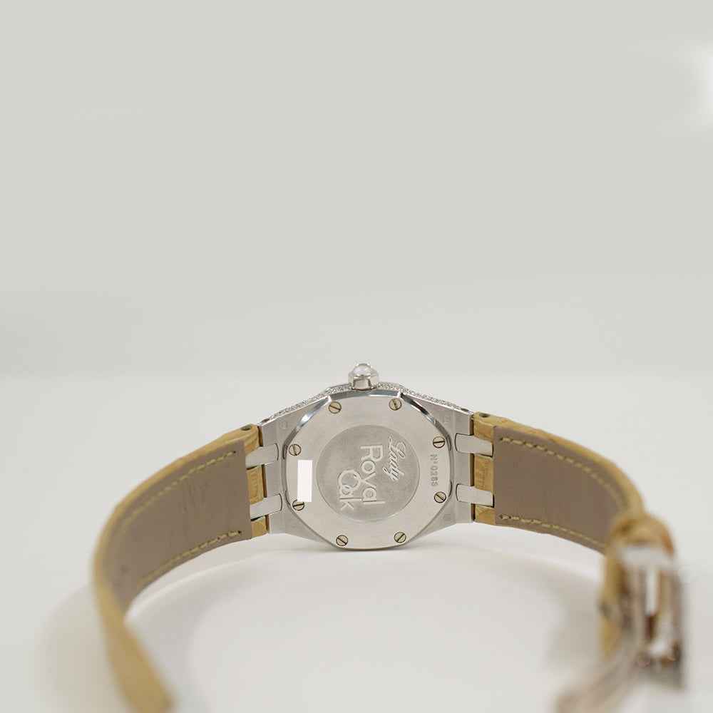 Audemars Piguet Royal Oak Lady Quartz 33mm White Gold Diamond-set Bezel Ref. 67605BC.ZZ.D070SU.01 - image 6