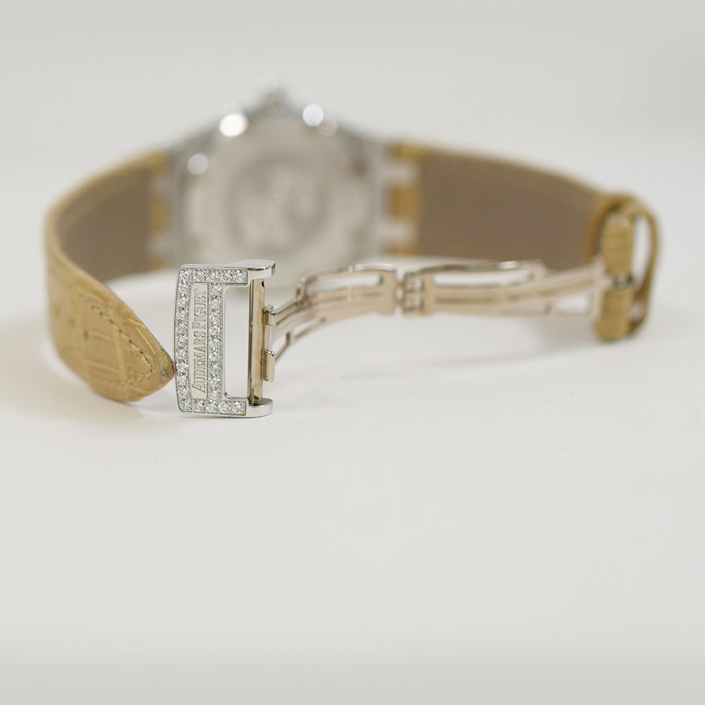 Audemars Piguet Royal Oak Lady Quartz 33mm White Gold Diamond-set Bezel Ref. 67605BC.ZZ.D070SU.01 - image 10