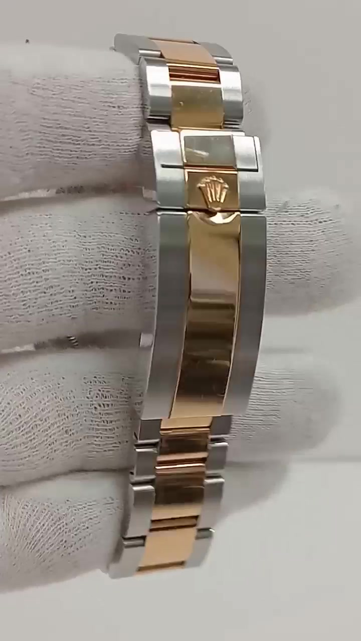 Rolex Submariner Ref 126613LB stock 28796 Clasp and bracelet from vendor video