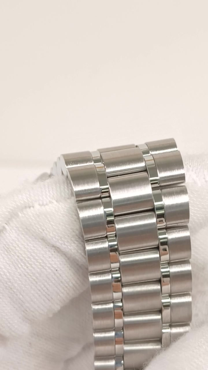 Omega 310.30.42.50.01.004 stock 29930 Bracelet from vendor video