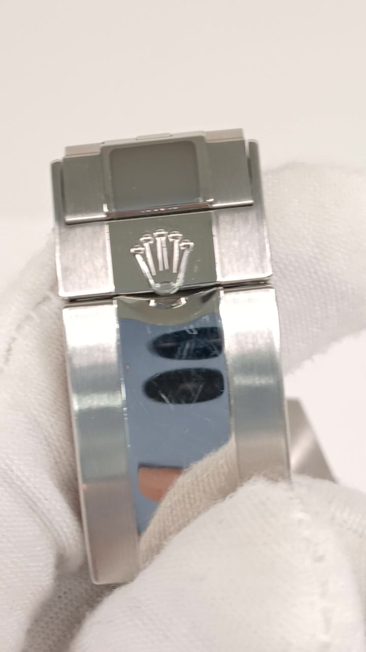 Rolex 126710BLNR stock 32292 Clasp from vendor video