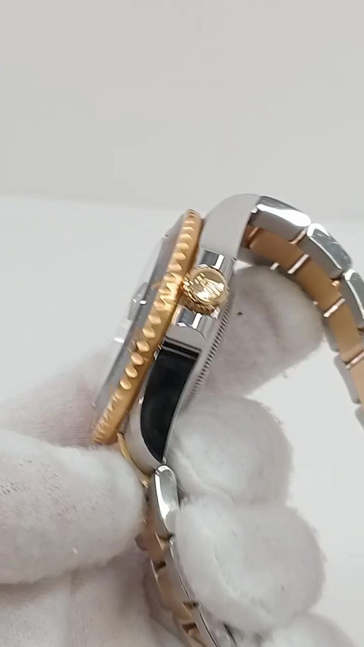 Rolex Sea-Dweller Ref 126603 stock 32641 Crown side from vendor video