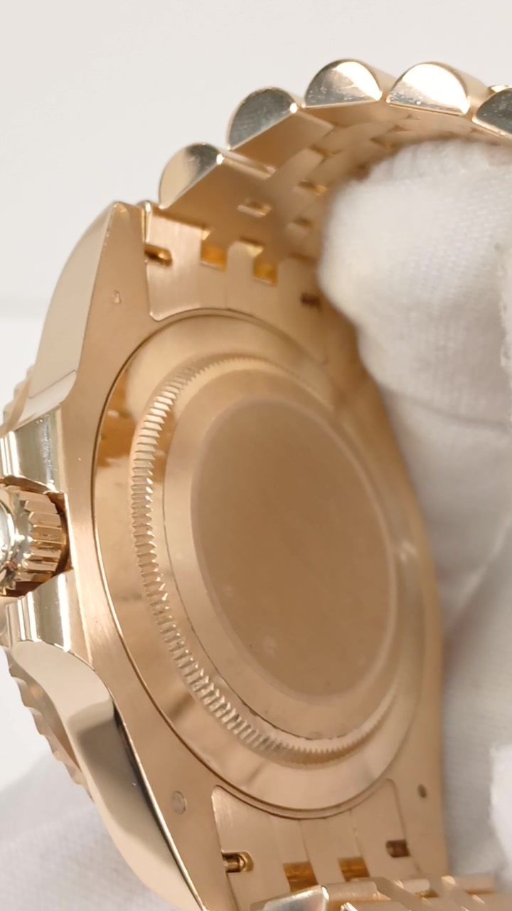 Rolex 126718GRNR stock 32803 Plain caseback from vendor video