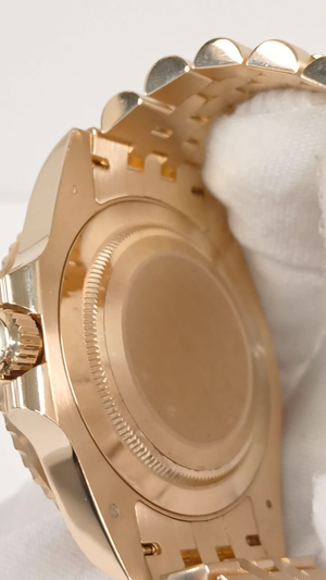 Rolex 126718GRNR stock 32803 Plain caseback from vendor video