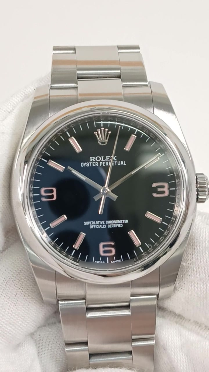 Rolex stock 33069 Front from vendor video