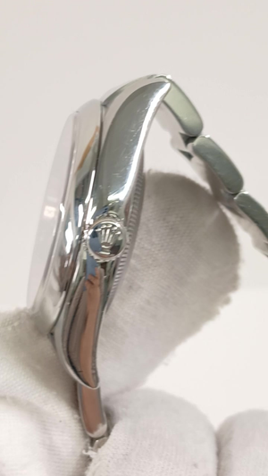 Rolex stock 33069 Crown and case side from vendor video