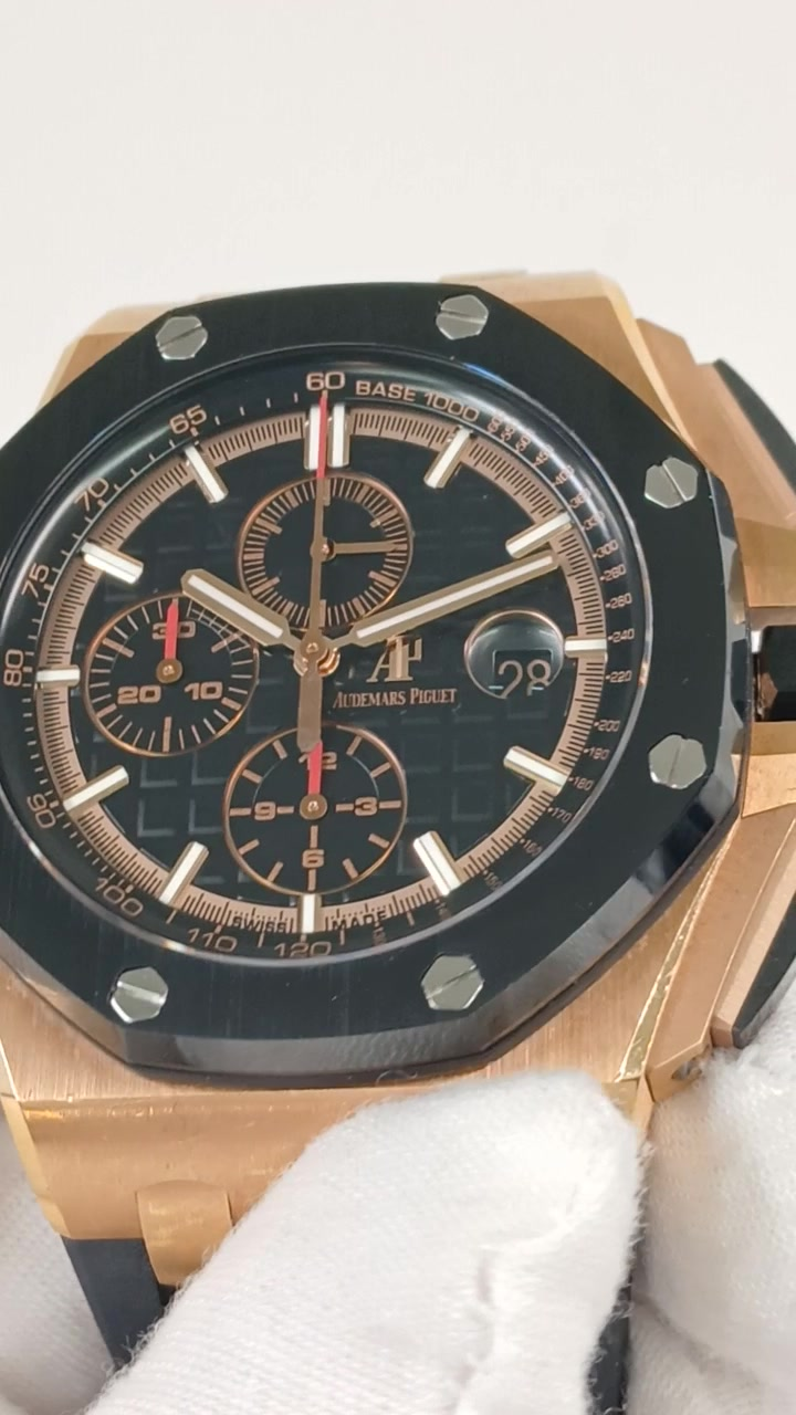 Audemars Piguet 26401RO.OO.A002CA.02 stock 33596 Front from vendor video