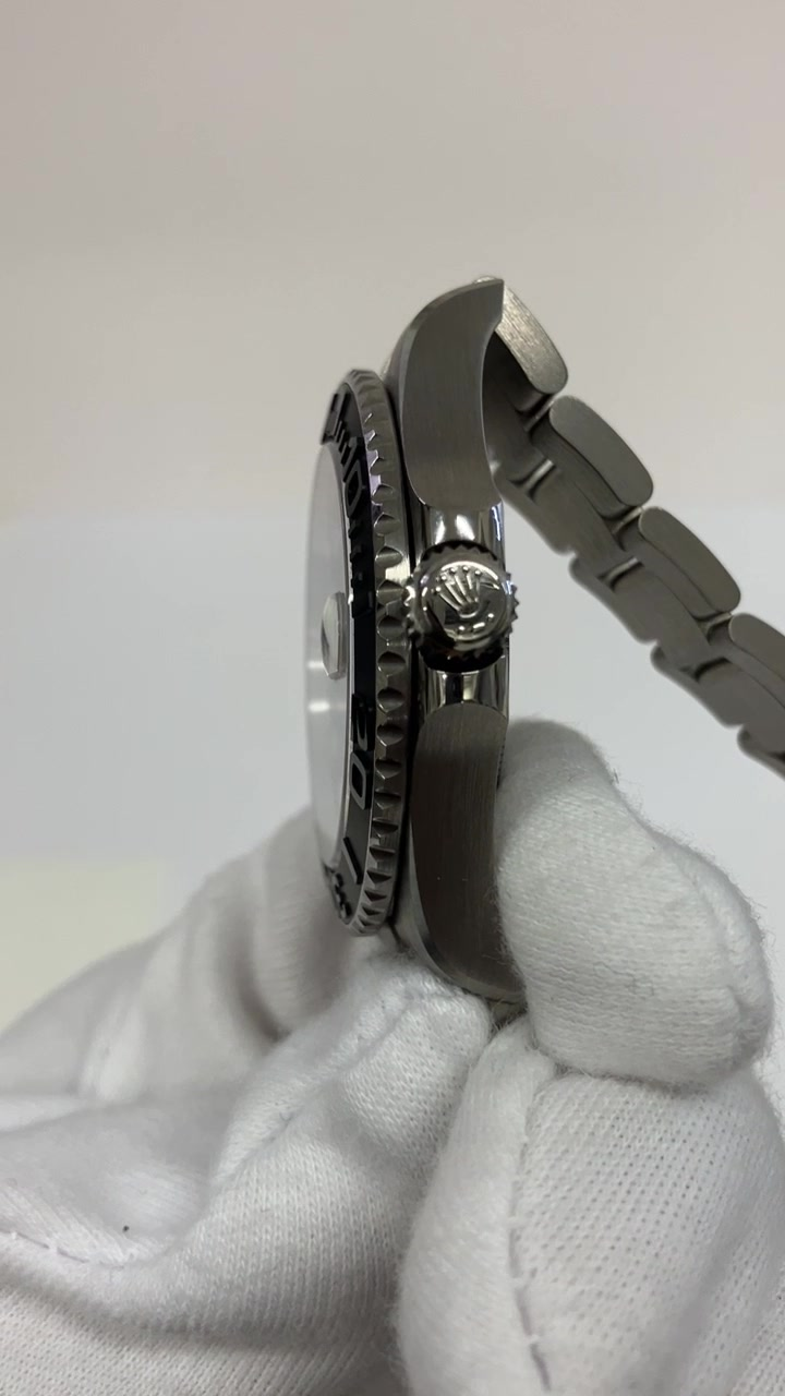 Rolex Yacht-Master Titanium Ref. 226627 stock 35194 Crown from vendor video