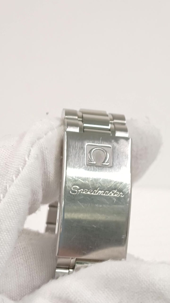 Omega Speedmaster Reduced stock 35942 — Clasp and bracelet from vendor video