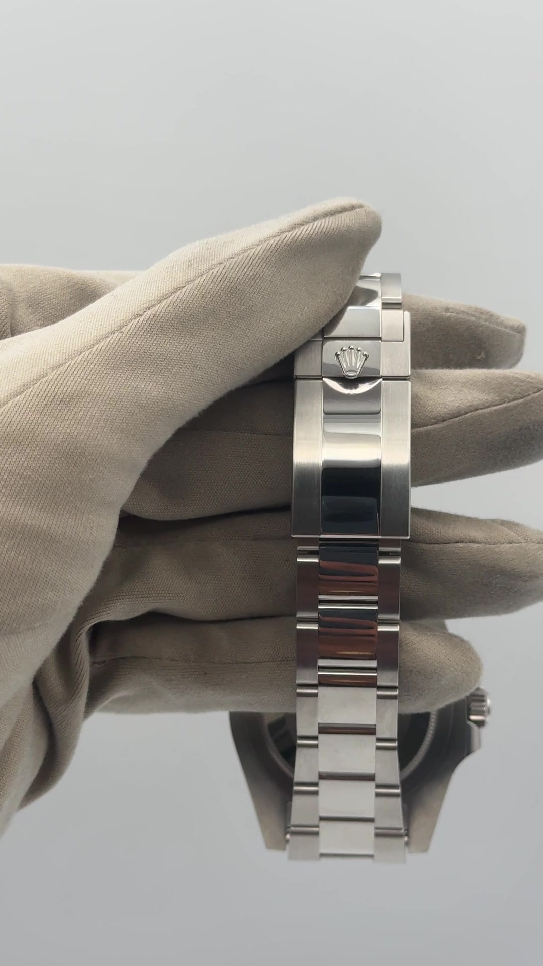 Rolex stock 38010 Clasp and bracelet from vendor video