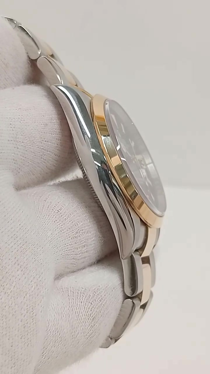 Rolex Explorer stock 39847 — Case side from vendor video