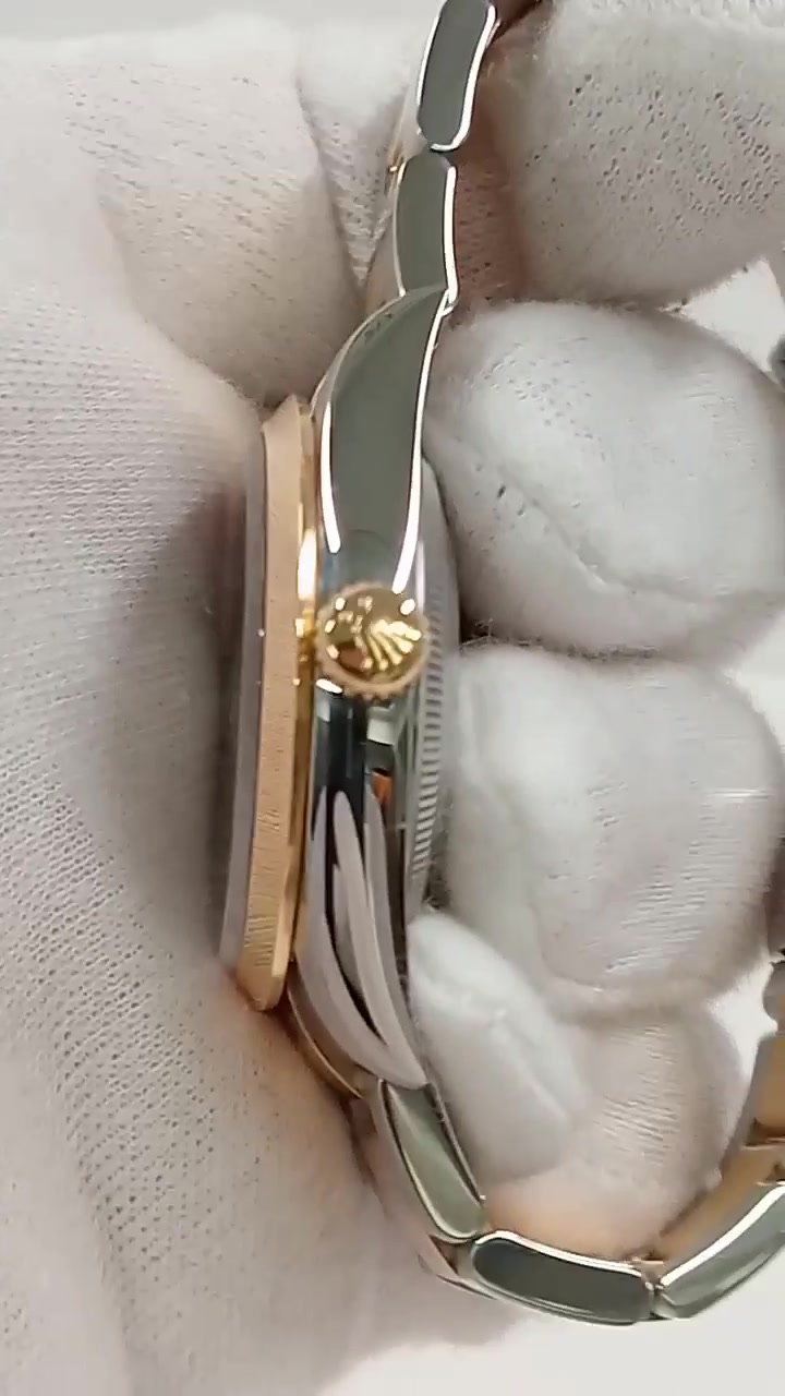 Rolex Explorer stock 39847 — Crown side from vendor video