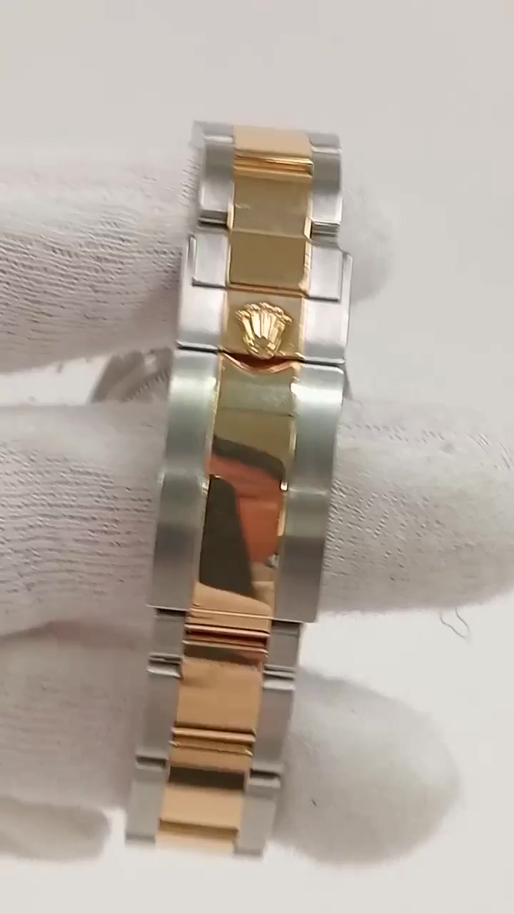 Rolex Explorer stock 39847 — Clasp and bracelet from vendor video