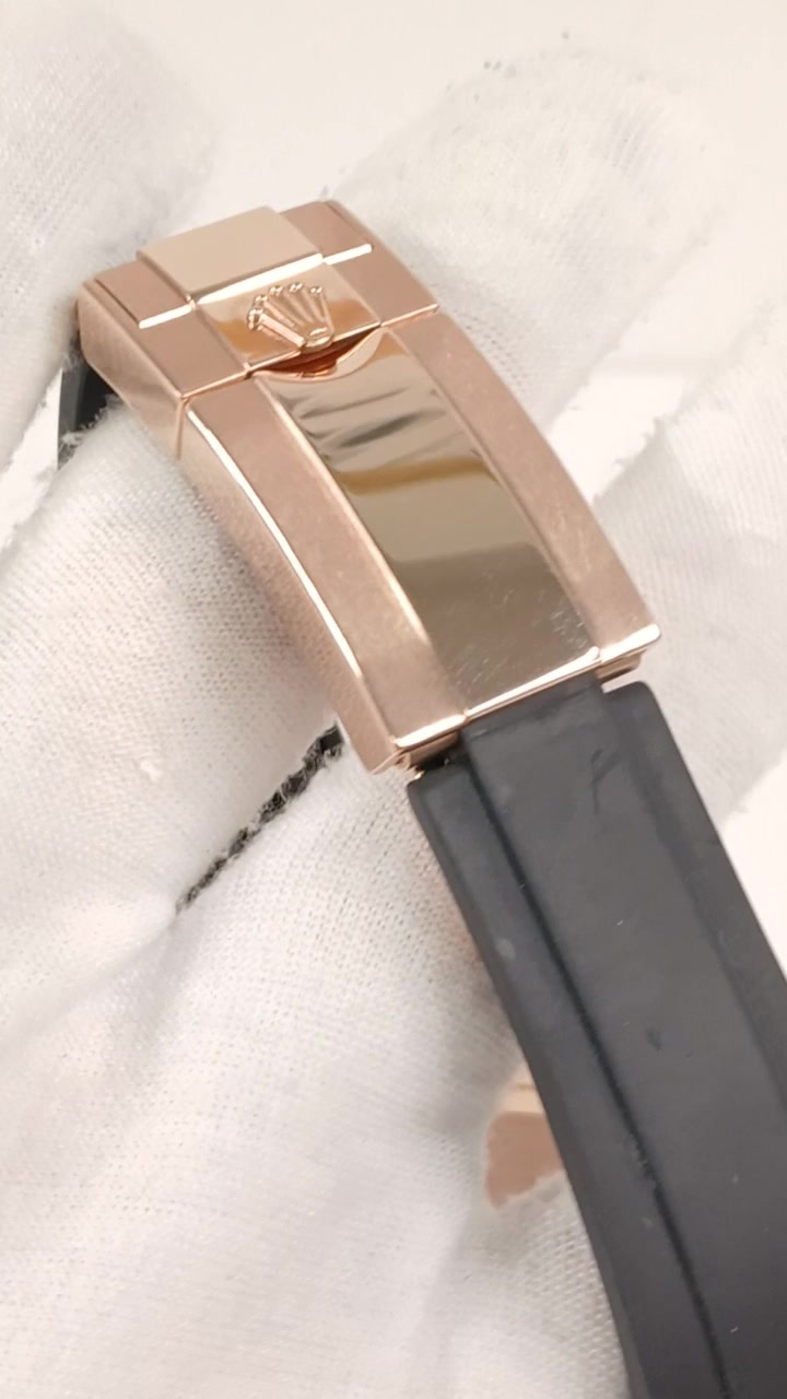 Rolex 116515LN stock 40326 Clasp from vendor video