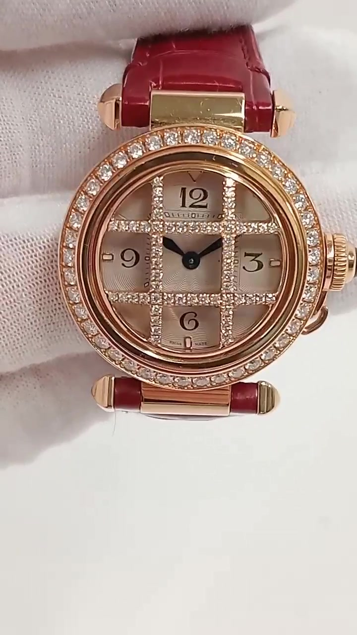 Cartier Pasha stock 43732 — Front from vendor video