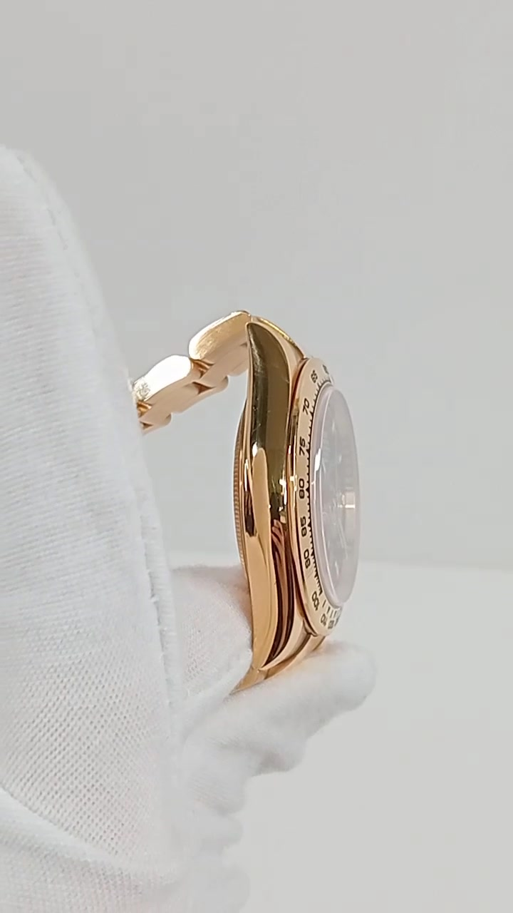 Rolex Daytona stock 44159 — Case side from vendor video