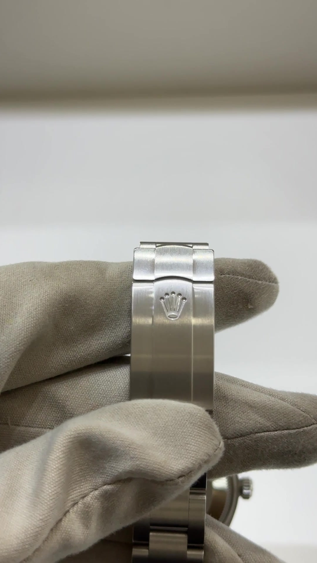 Rolex stock 45095 Clasp and bracelet from vendor video