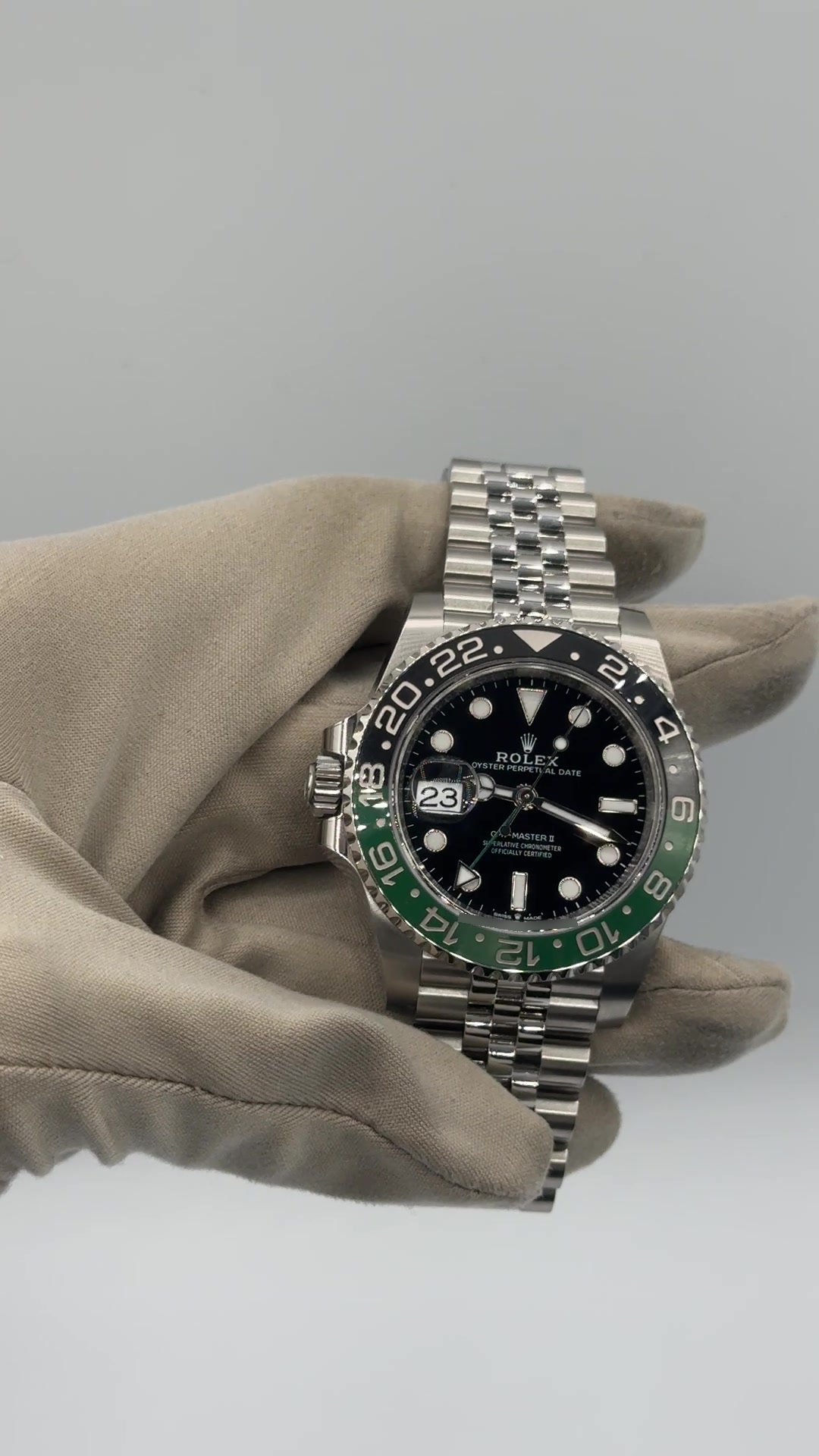 Rolex stock 45334 Front from vendor video