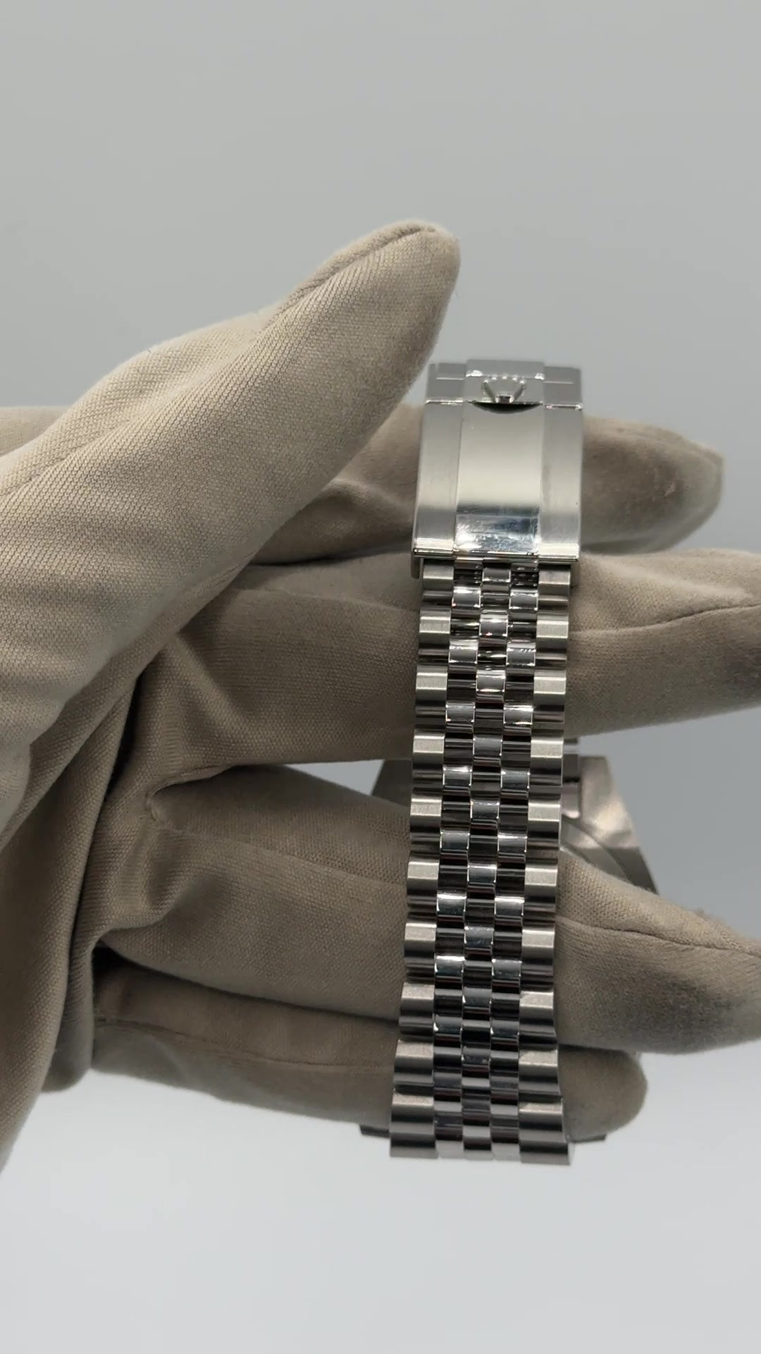 Rolex stock 45334 Clasp and bracelet from vendor video