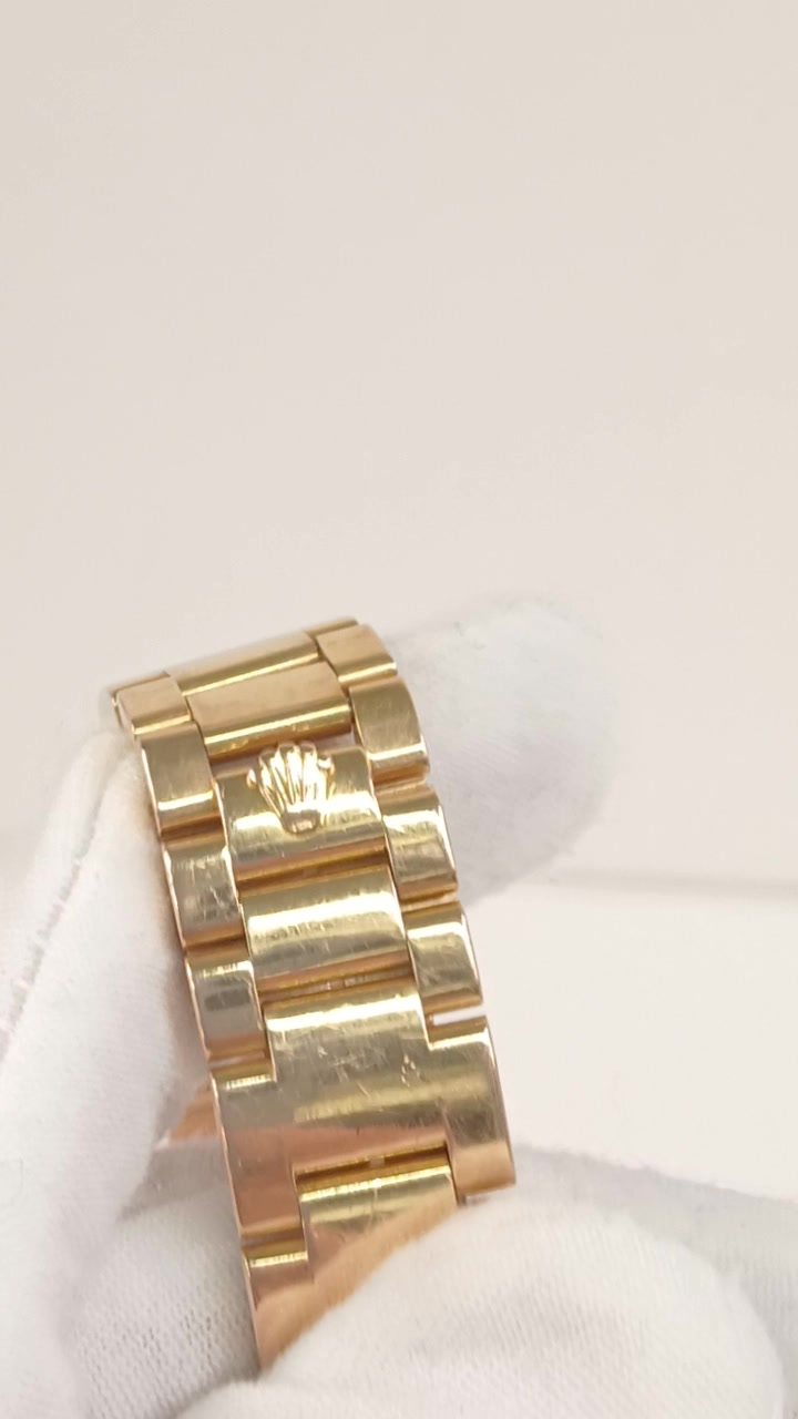 Rolex Day-Date stock 45361 — Clasp and bracelet from vendor video