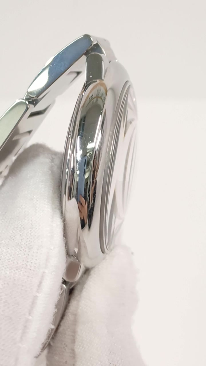 Cartier stock 45441 Case side from vendor video