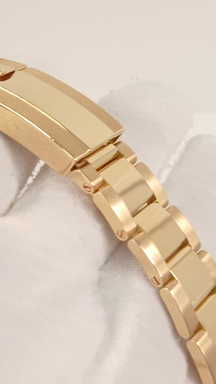 Rolex 116748SARU stock 45946 Clasp and bracelet from vendor video