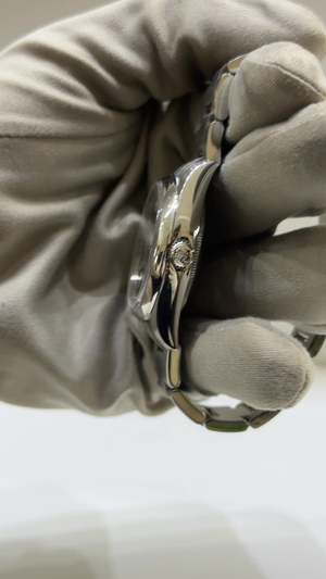 Rolex stock 48234 Crown and case side from vendor video