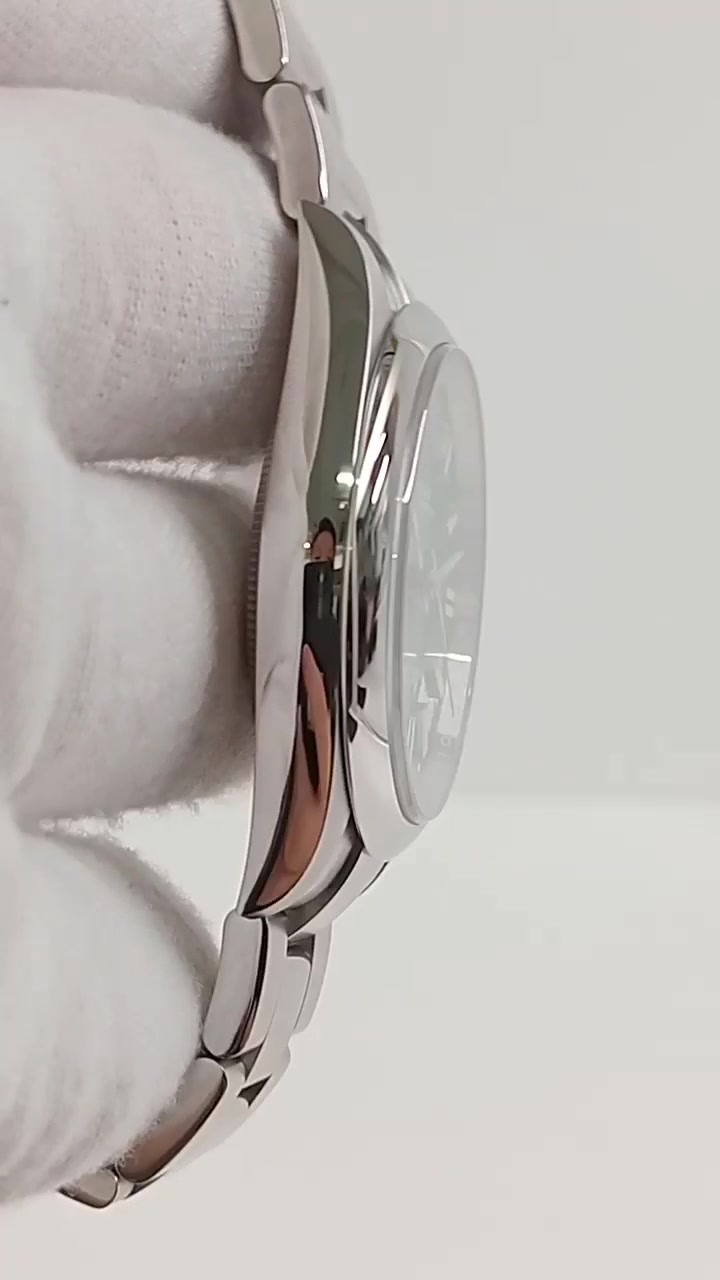 Rolex Oyster Perpetual stock 48910 — Case side from vendor video