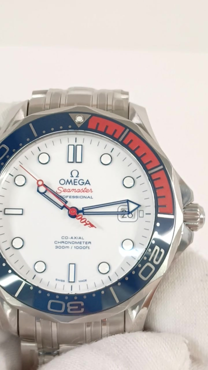 Omega 212.32.41.20.04.001 stock 49615 Front from vendor video