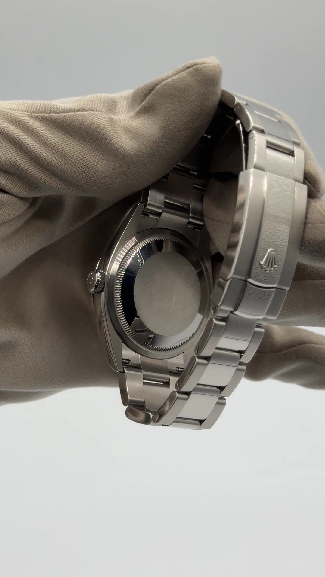 Rolex stock 49688 Caseback and crown from vendor video