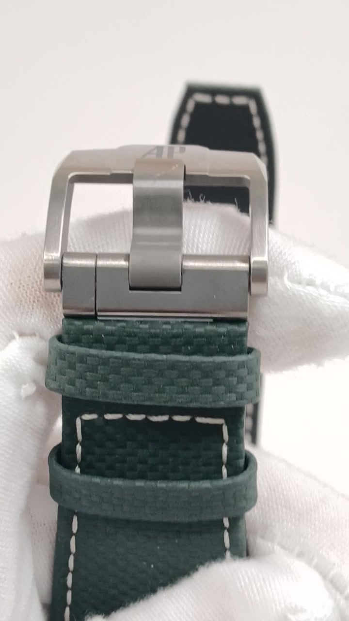 Audemars Piguet 26420CE.OO.A063VE.01 — Buckle view from vendor video