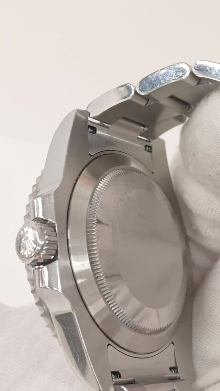 Rolex 50847 — Caseback — video frame