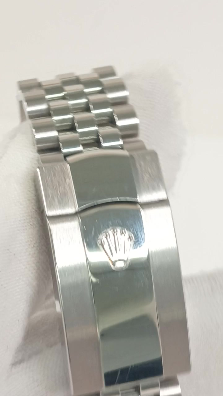 Rolex 126234G stock 52203 Clasp from vendor video