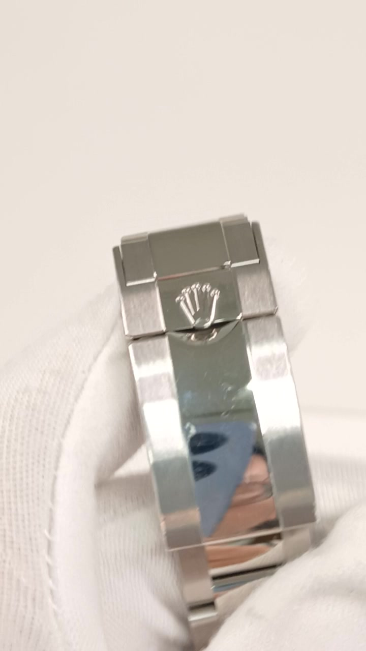 Rolex 126710BLNR stock 52552 Clasp from vendor video