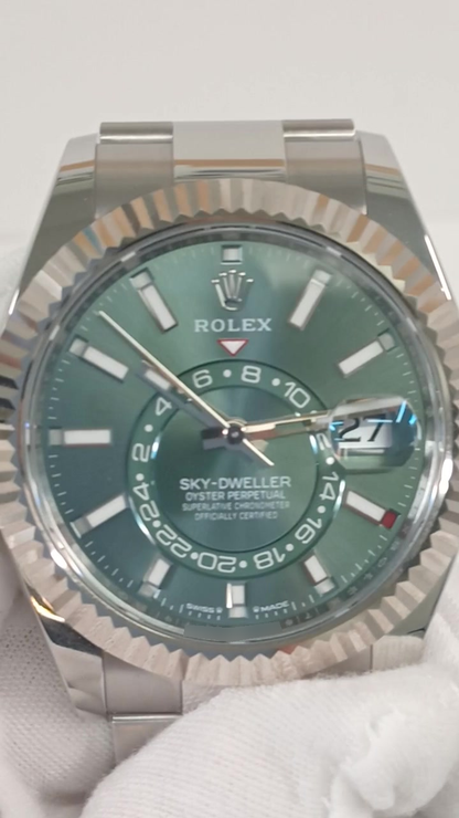 Rolex 336934 stock 52988 Front from vendor video
