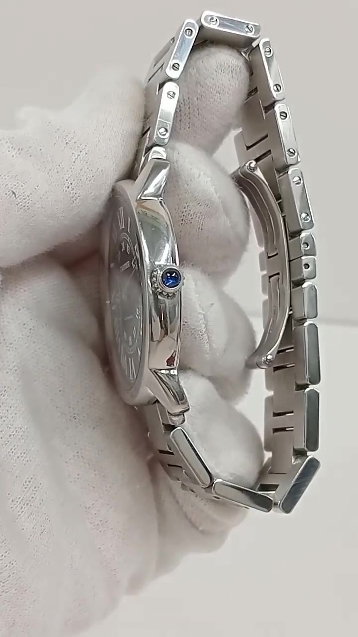 Cartier Ronde Solo stock 56442 — Crown from vendor video