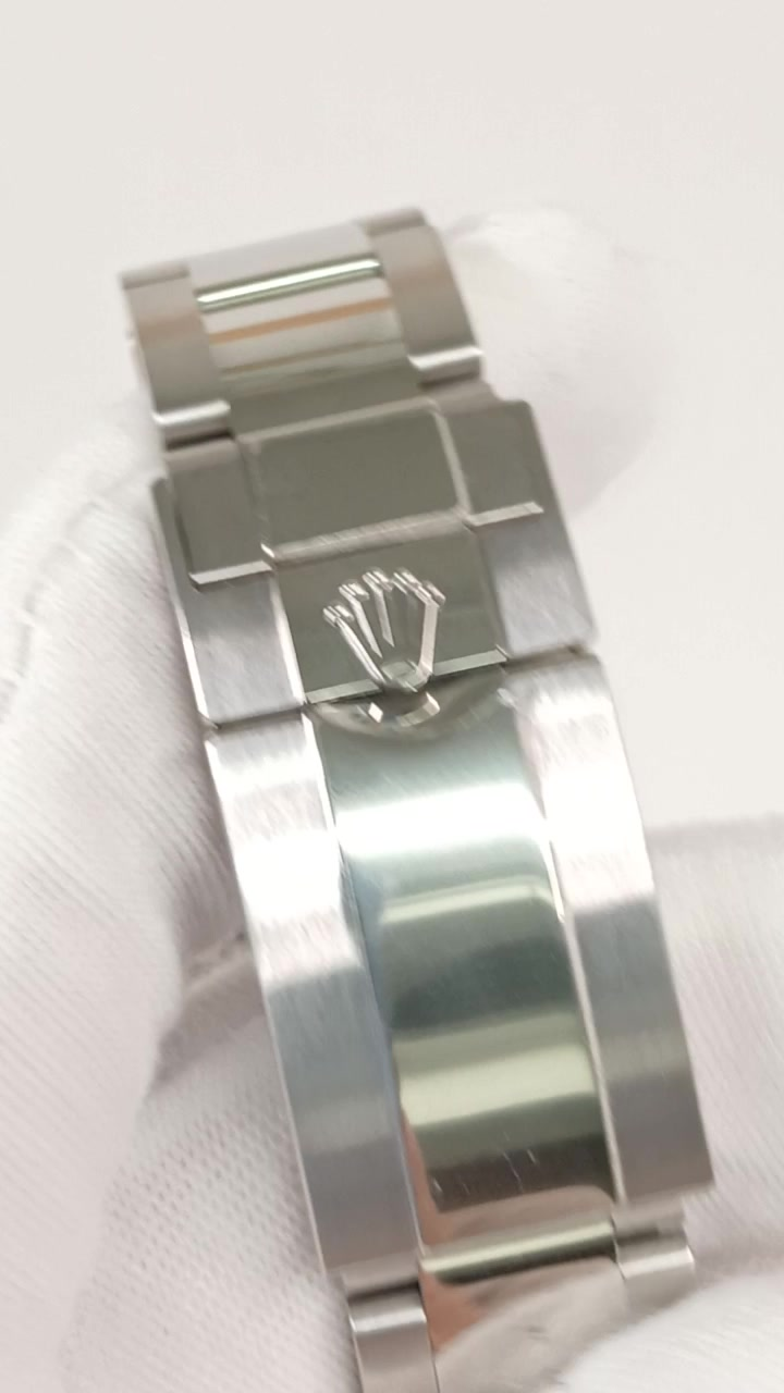 Rolex 126710BLRO stock 56557 Clasp from vendor video