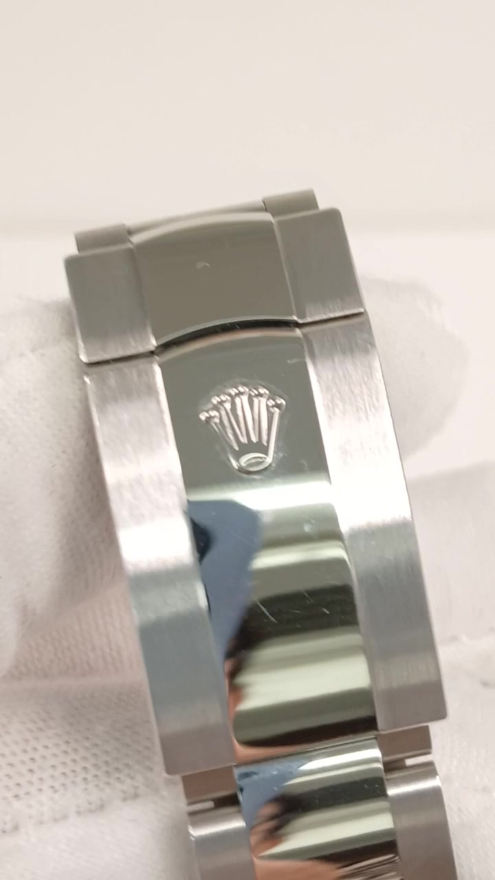 Rolex 126300 stock 57009 Clasp from vendor video