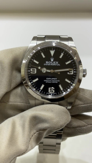 Rolex stock 63686 Front from vendor video