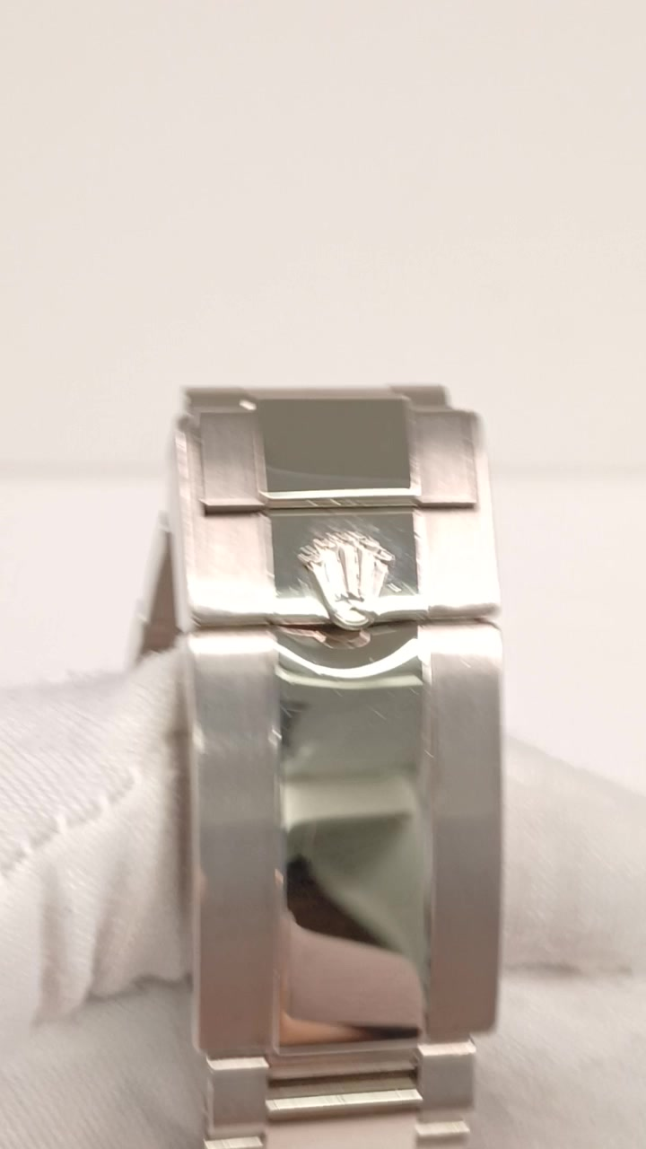 Rolex 116719BLRO stock 64620 Clasp from vendor video