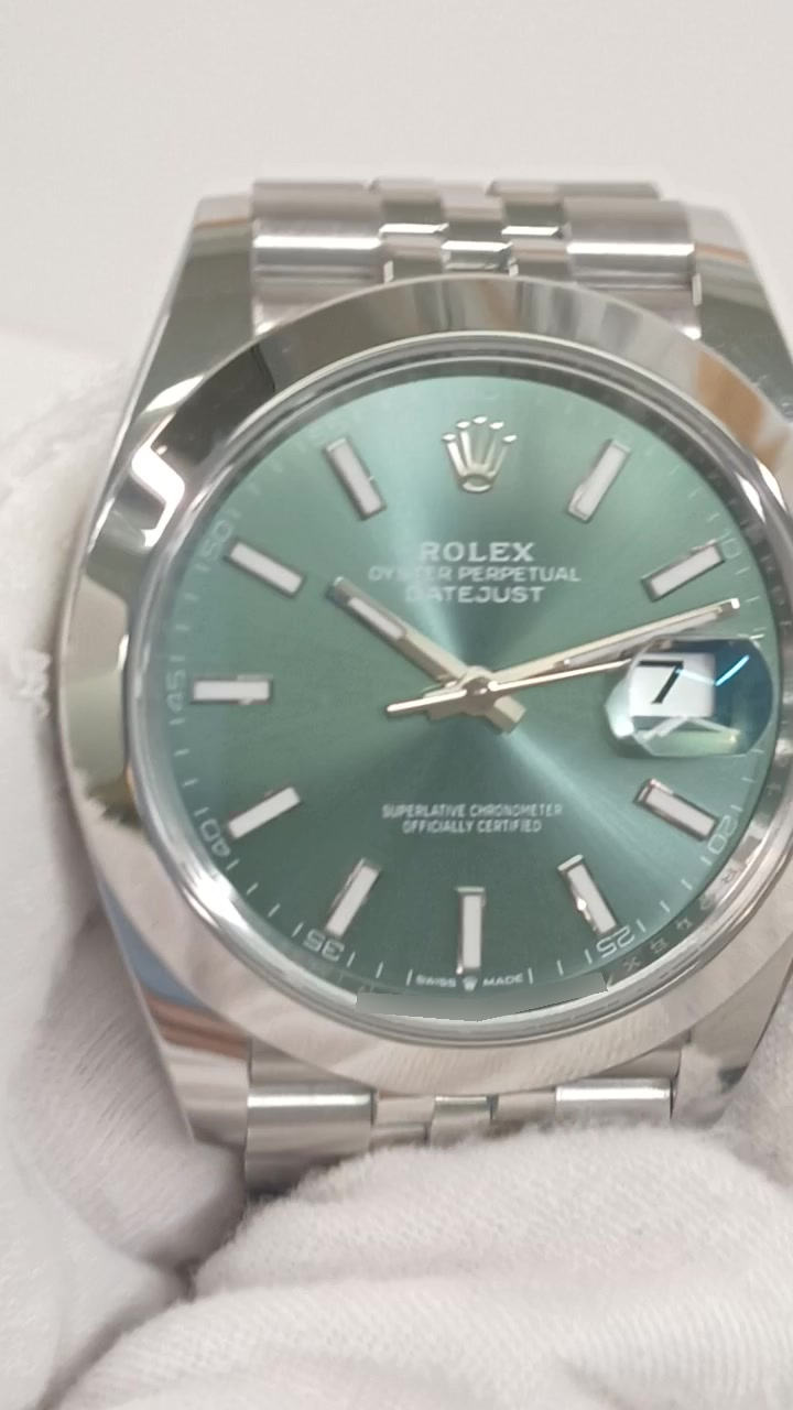 Rolex 126300 stock 65186 Front from vendor video