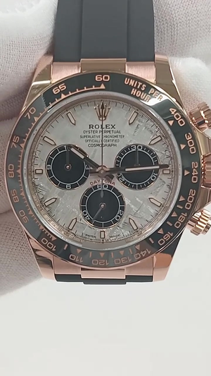 Rolex Daytona stock 65662 Front from vendor video