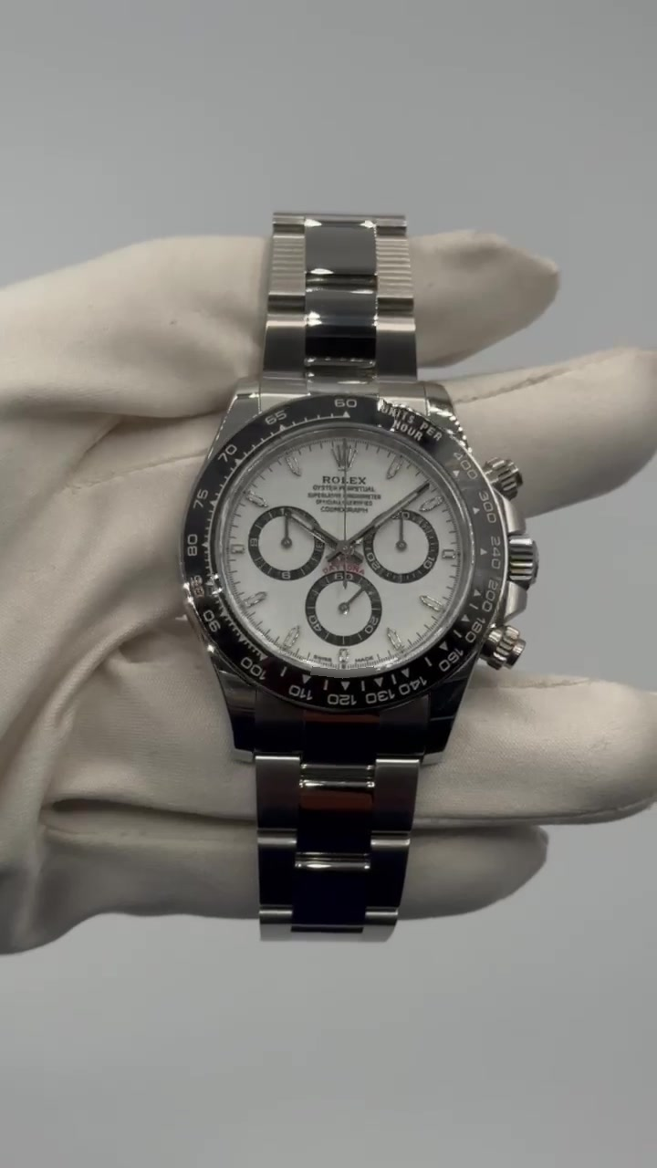 Rolex 126500LN stock 66085 Front from vendor video