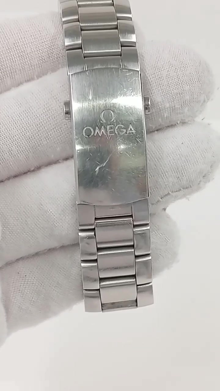 Omega Planet Ocean stock 67688 — Clasp and bracelet from vendor video