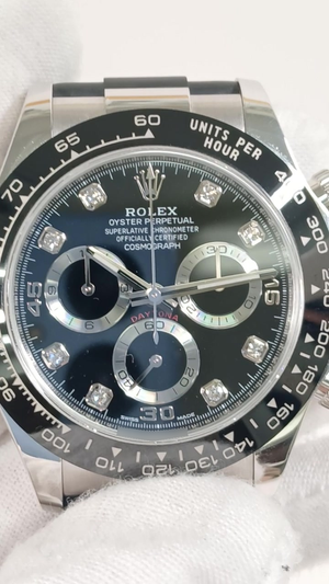 Rolex Daytona stock 68131 — Front from vendor video