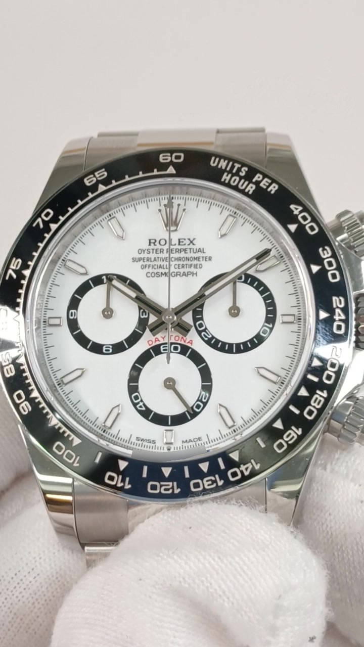 Rolex Daytona stock 69360 Front from vendor video