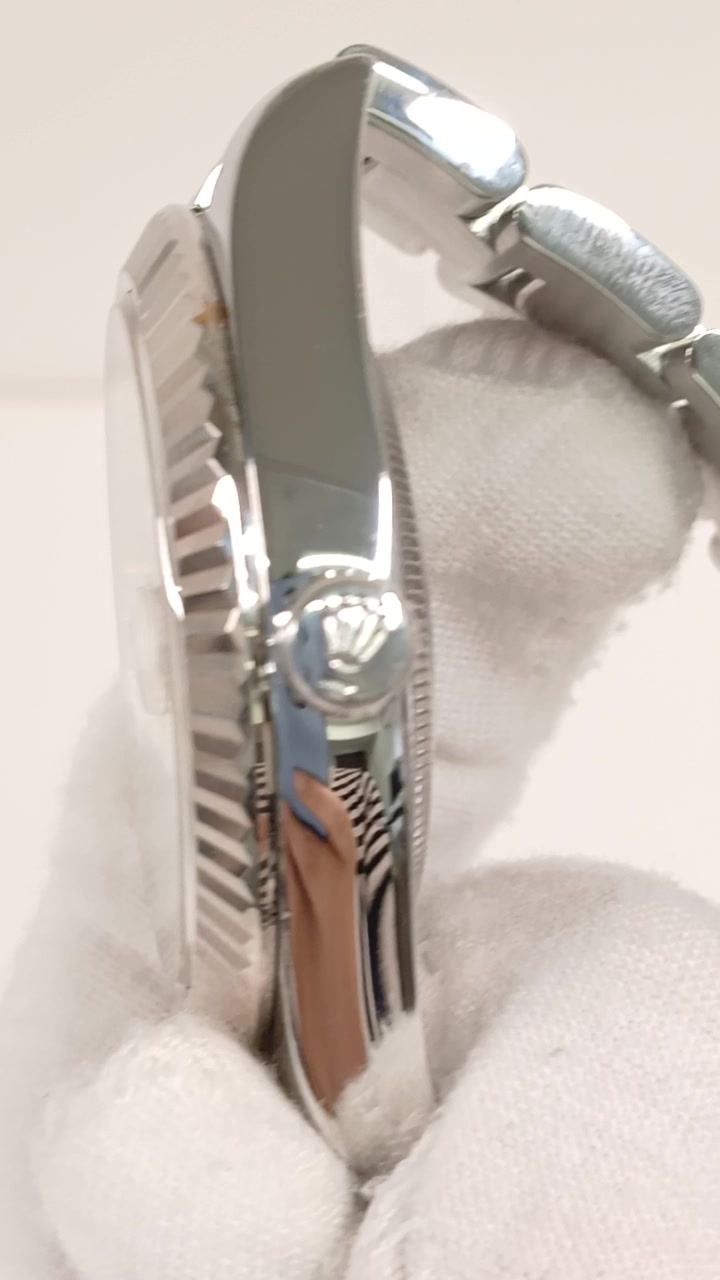 Rolex 116334G stock 69949 Crown side from vendor video